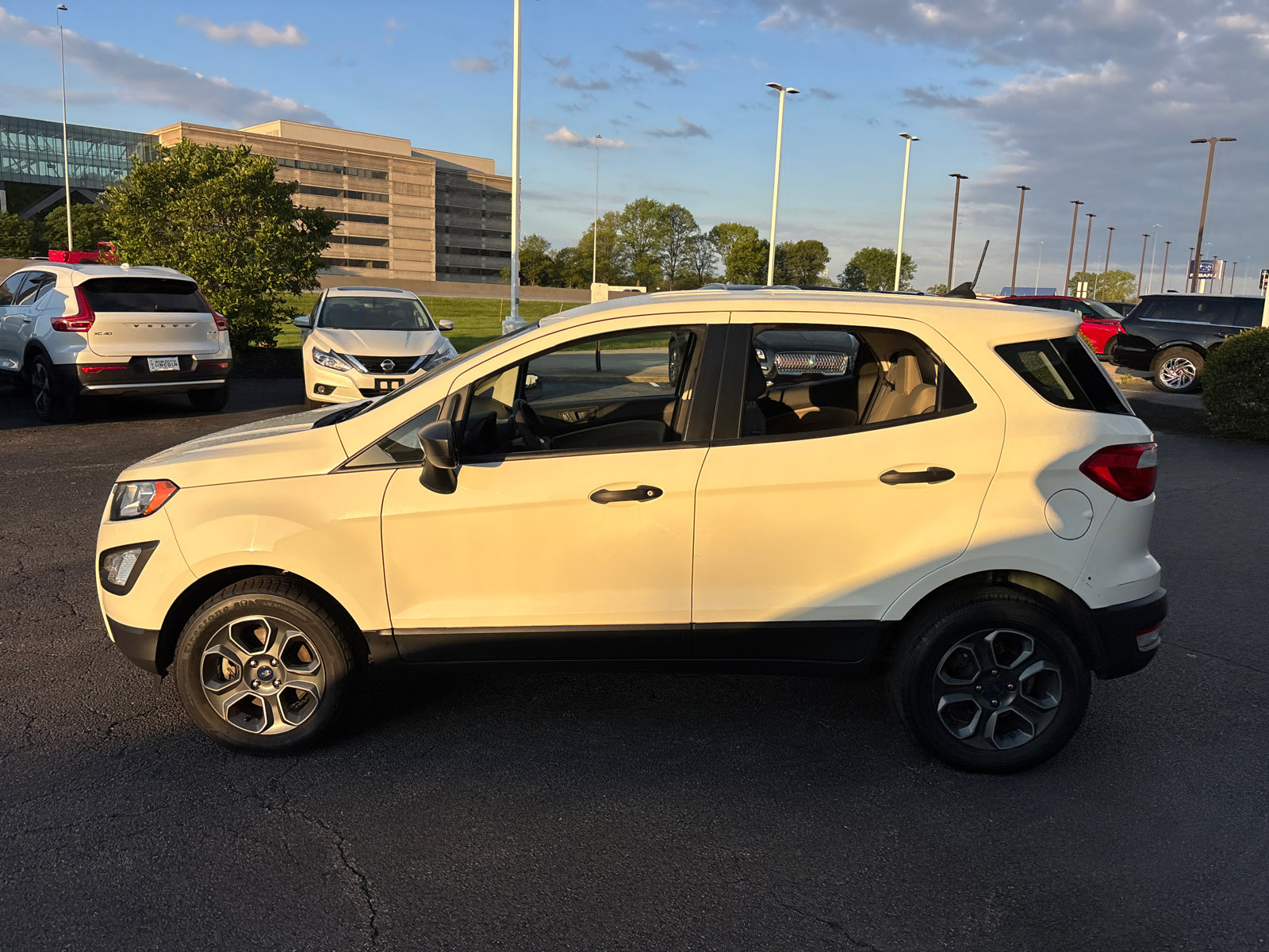 Used 2021 Ford EcoSport S AWD/4WD image 4