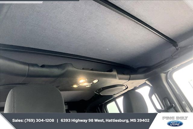 Used 2021 Jeep Gladiator Sport image 17