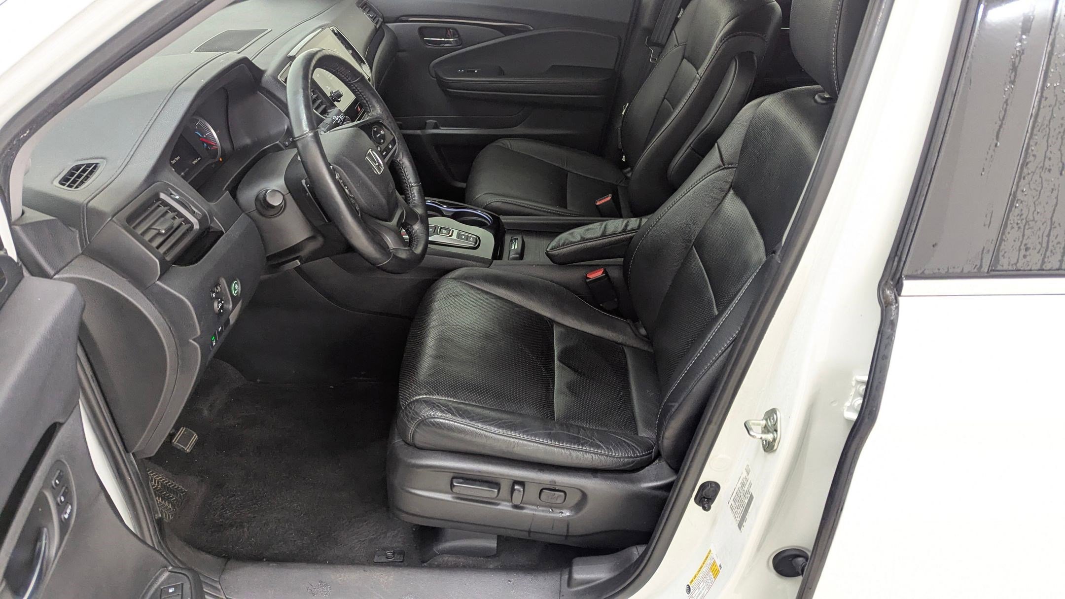 Used 2020 Honda Pilot Elite image 4