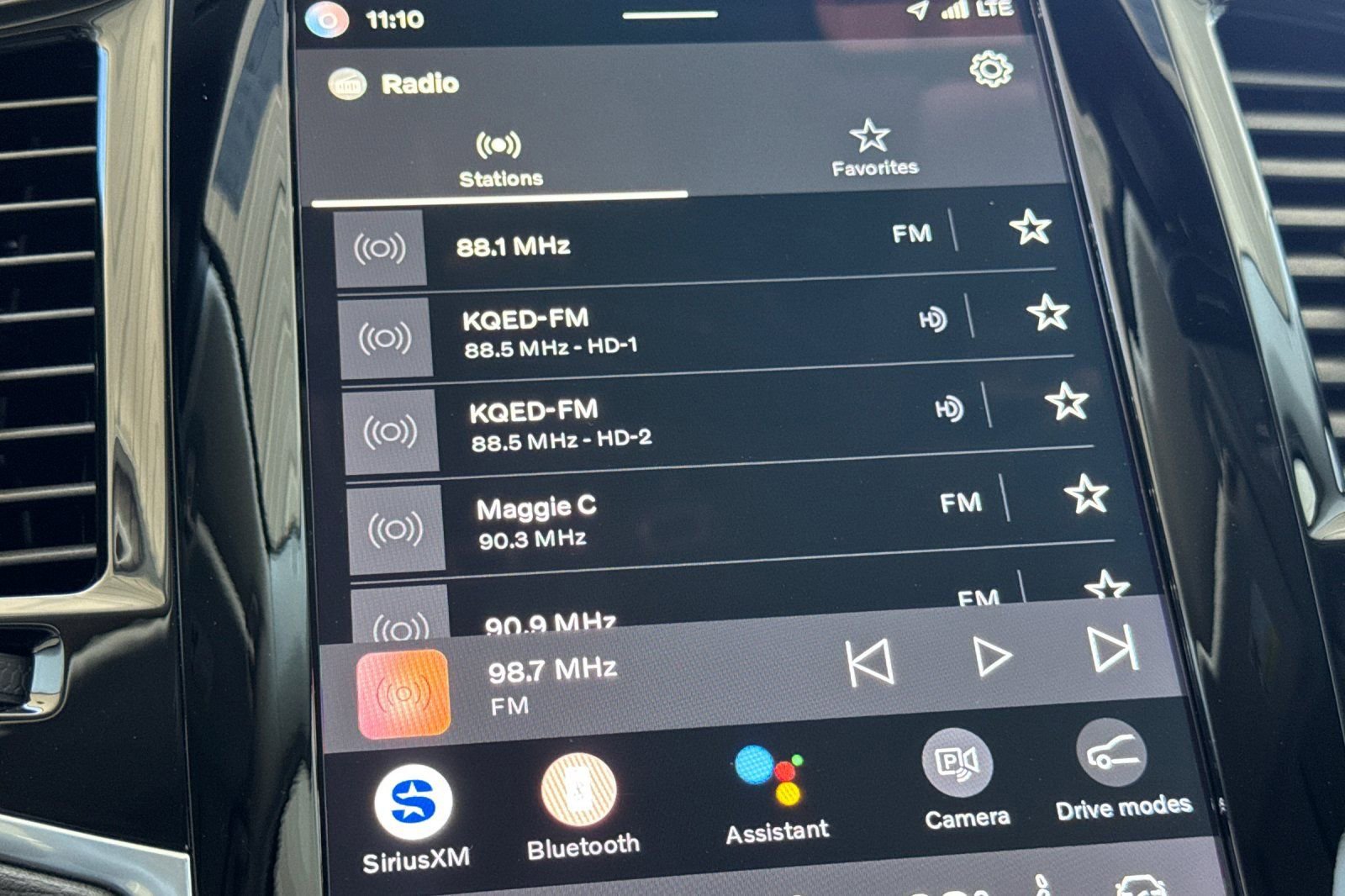 Used 2025 Volvo XC90 B6 Plus image 21