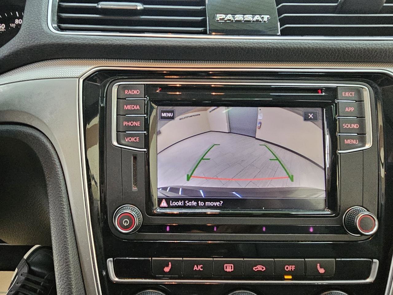 Used 2019 Volkswagen Passat Wolfsburg Edition FWD image 31