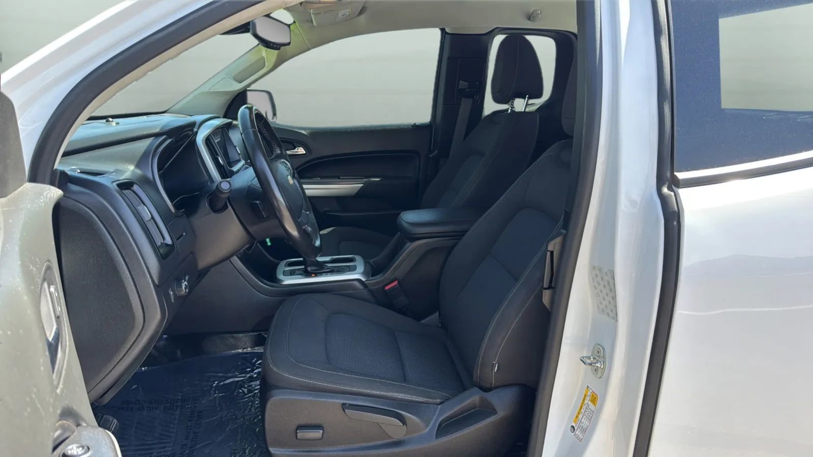Used 2021 Chevrolet Colorado LT w/ Fleet Safety Package RWD image 25