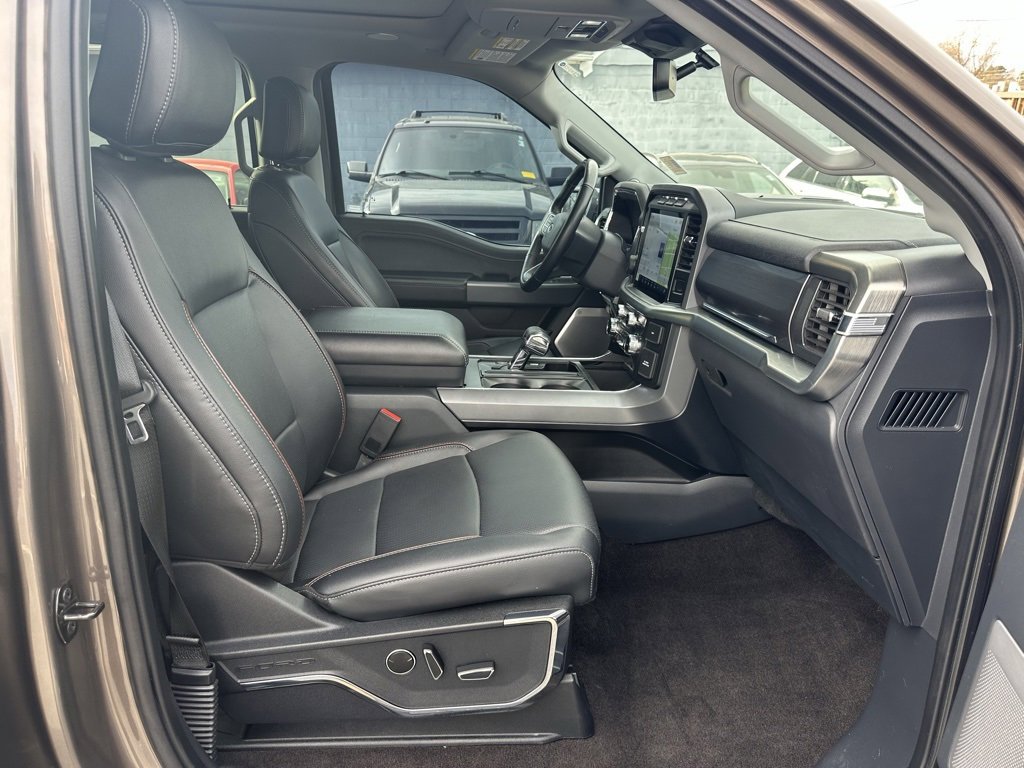 Used 2022 Ford F150 Lariat w/ Equipment Group 502A High image 17