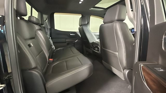 Used 2019 GMC Sierra 1500 SLT w/ SLT Premium Package AWD/4WD image 27