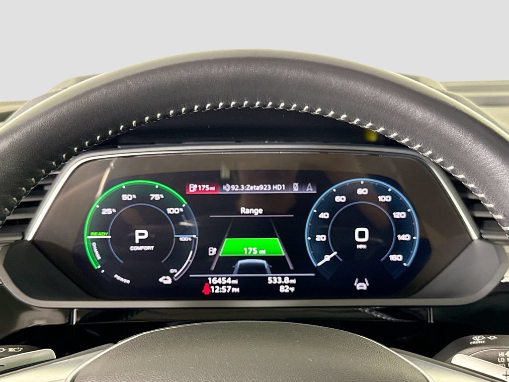 Used 2021 Audi e-tron Premium w/ Convenience Plus Package AWD/4WD image 10