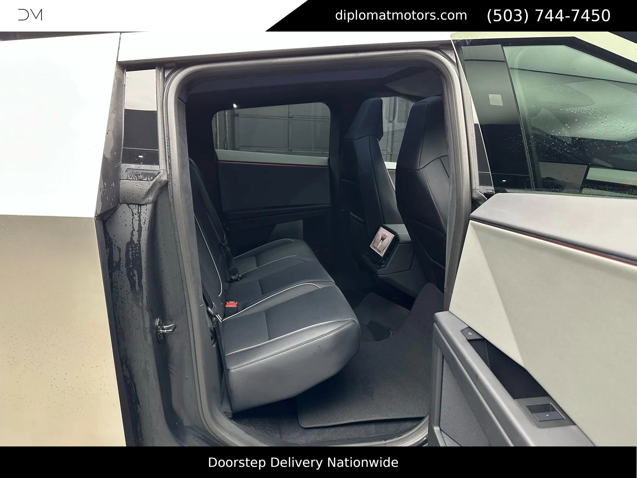 Used 2025 Tesla Cybertruck AWD Crew Cab image 21