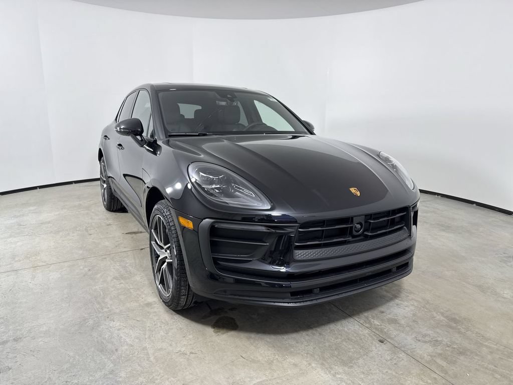 New 2026 Porsche Macan AWD/4WD image 9