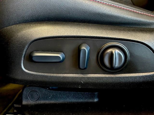 Used 2023 Chevrolet Blazer RS w/ Enhanced Convenience Package image 17