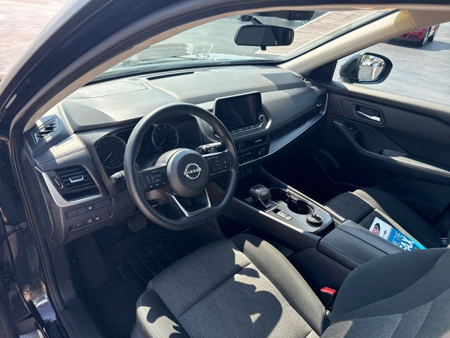 Used 2024 Nissan Rogue SV image 13