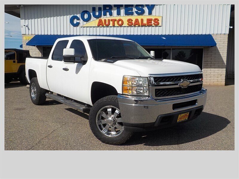 Used 2011 Chevrolet Silverado 2500 LT AWD/4WD image 13