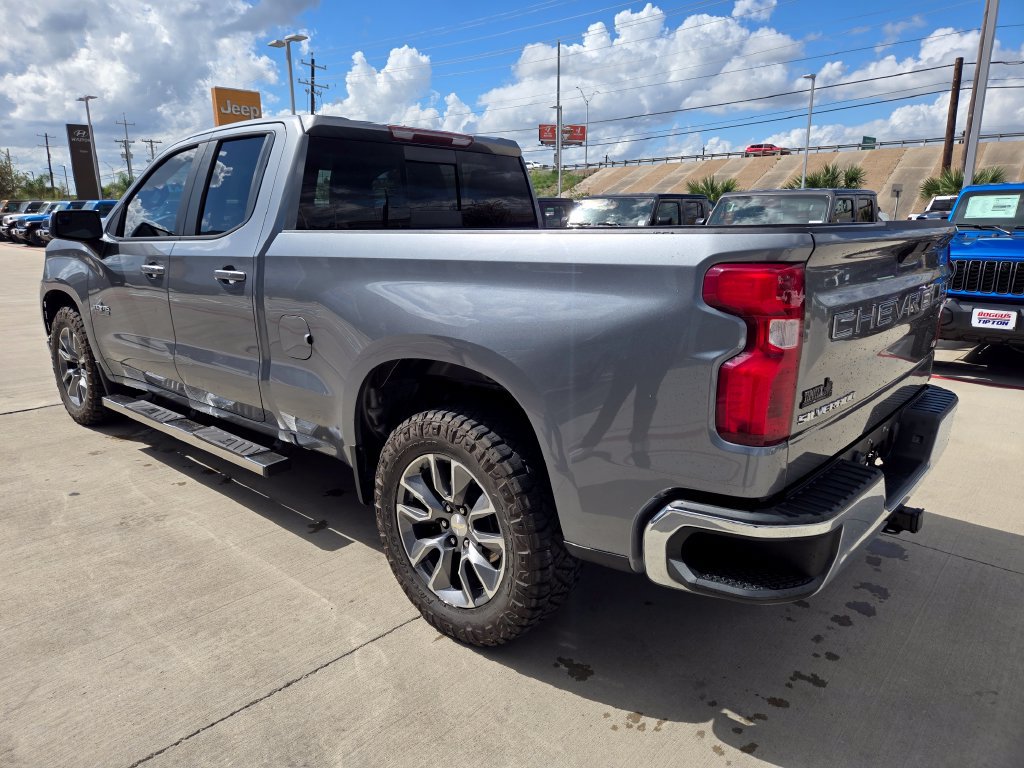 Used 2019 Chevrolet Silverado 1500 LT w/ Texas Edition RWD image 5