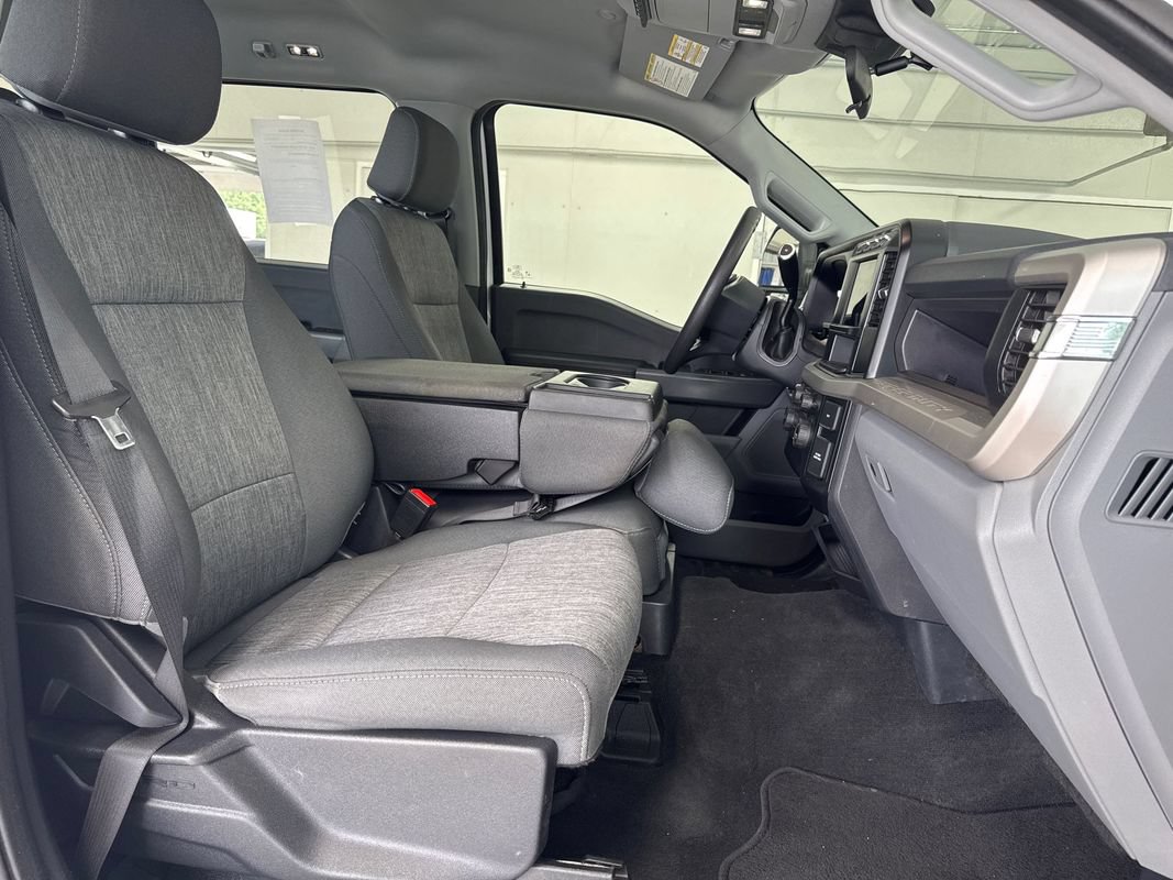 Used 2023 Ford F250 XL w/ STX Appearance Package AWD/4WD image 28