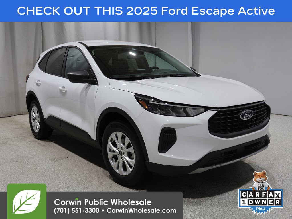 Used 2025 Ford Escape Active AWD/4WD image 1