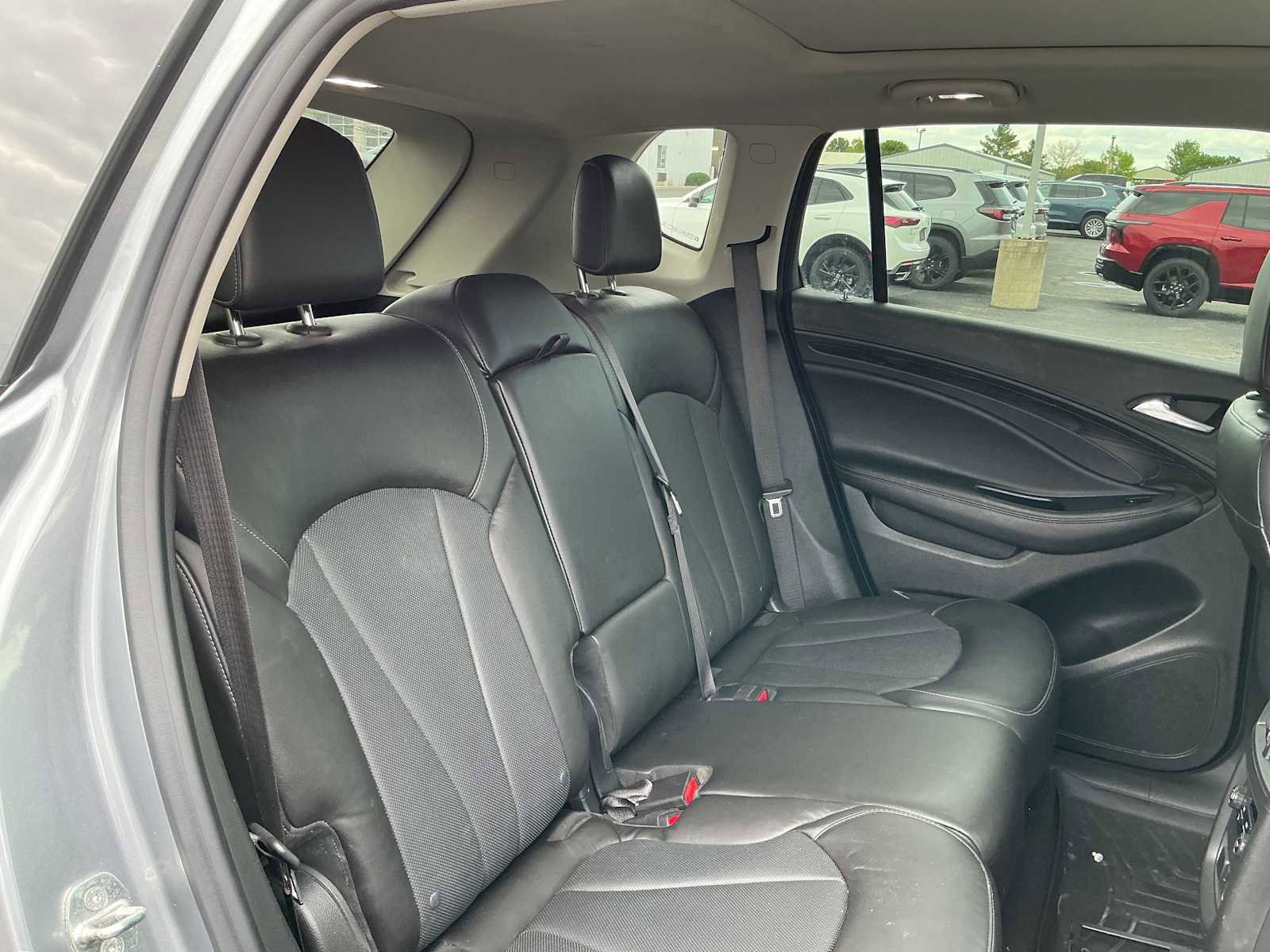 Used 2020 Buick Envision Essence w/ Experience Buick Package FWD image 24