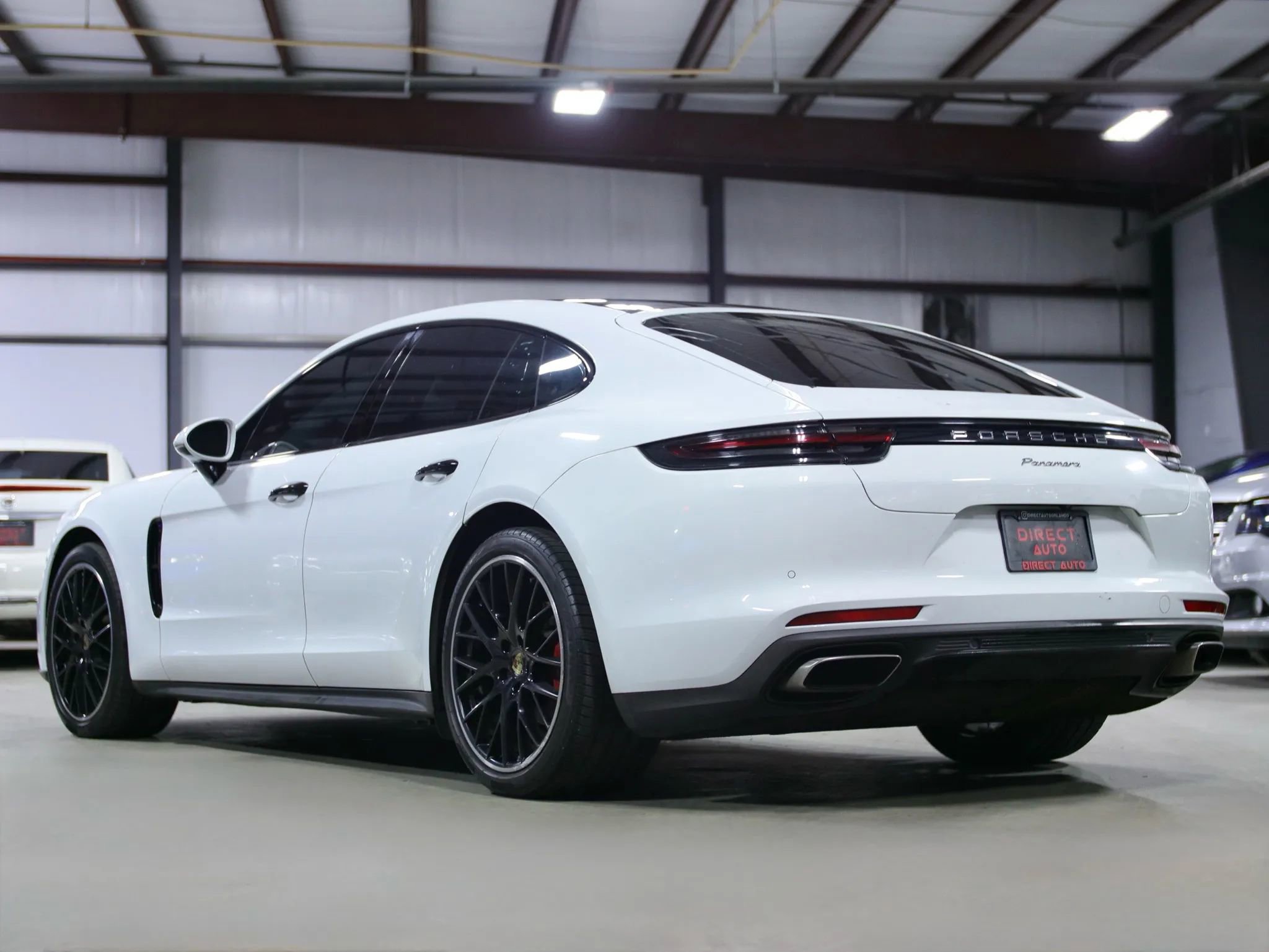 Used 2017 Porsche Panamera 4 image 18