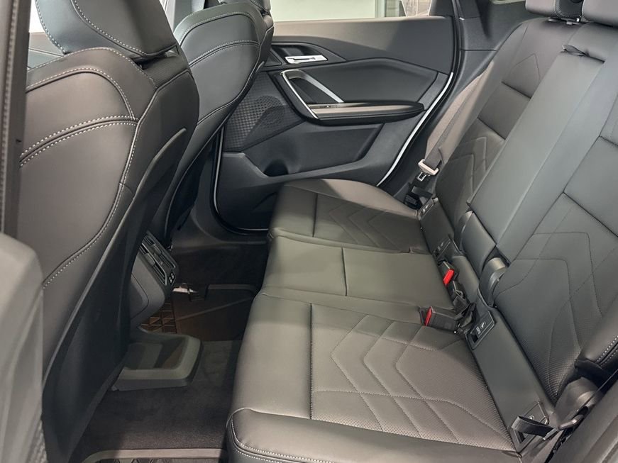 New 2026 BMW X1 xDrive28i image 37