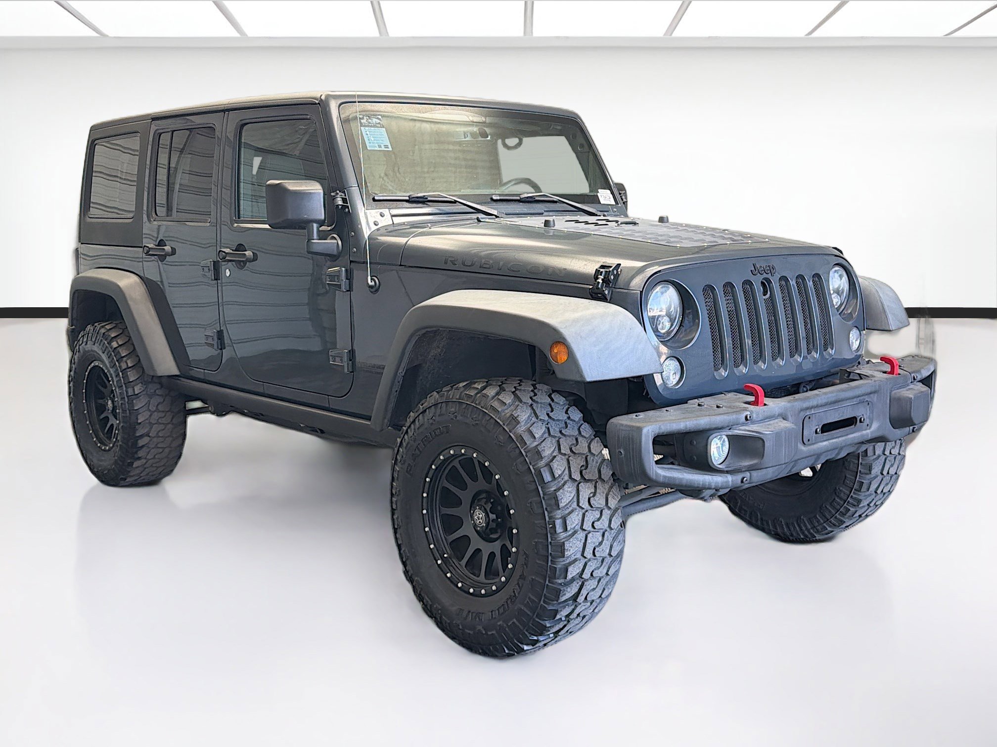 Used 2016 Jeep Wrangler Unlimited Rubicon w/ Max Tow Package image 3