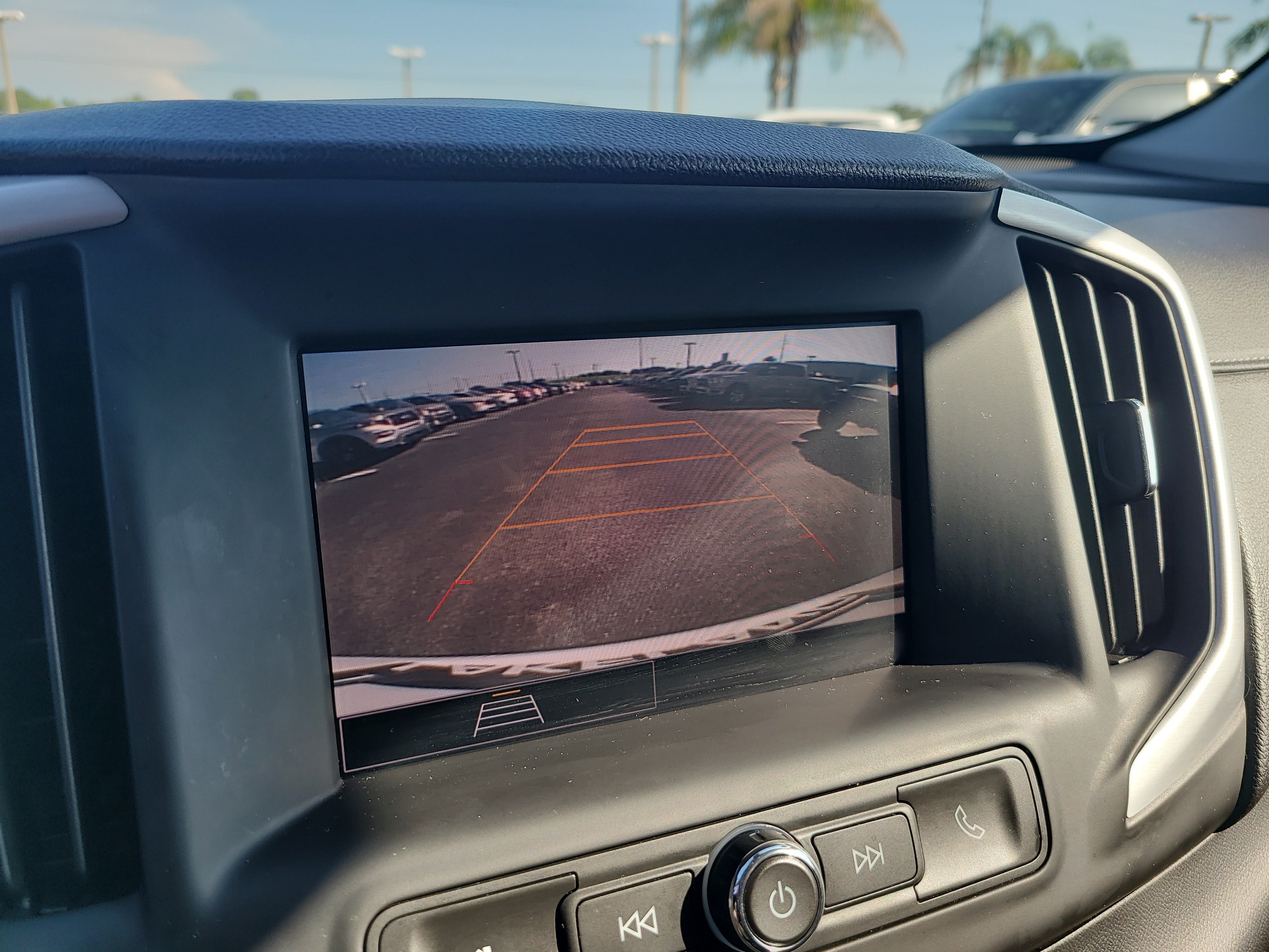 Used 2023 GMC Terrain SLE FWD image 22