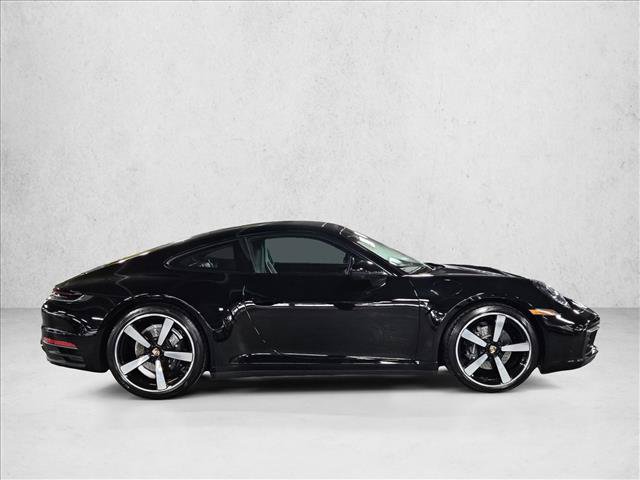 Used 2022 Porsche 911 Carrera RWD image 4