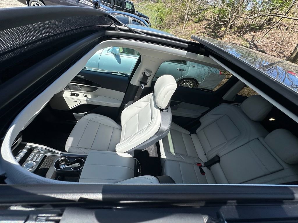 New 2026 Lincoln Nautilus Premier w/ Equipment Group 102A AWD/4WD image 7