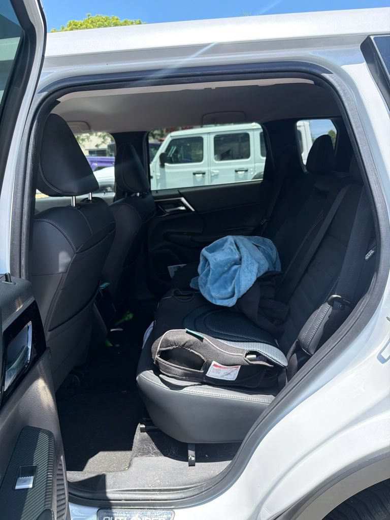 Used 2022 Mitsubishi Outlander SE FWD image 15
