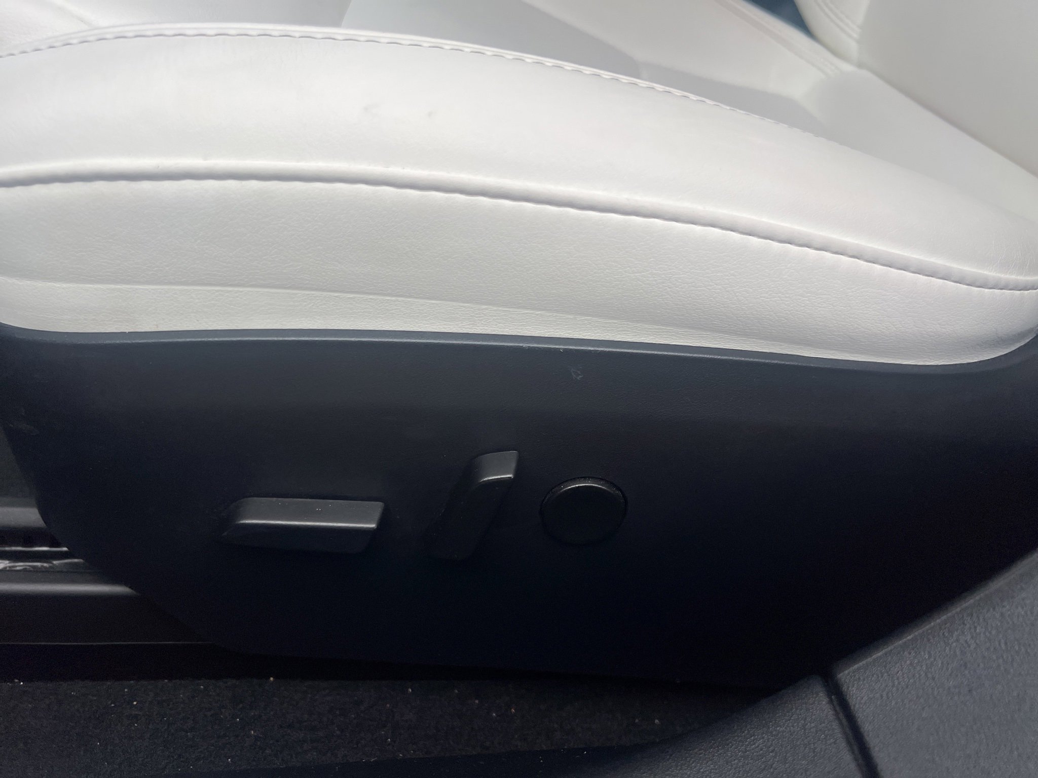 Used 2021 Tesla Model S Long Range image 24