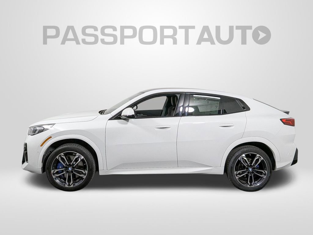 Used 2025 BMW X2 xDrive28i w/ M Sport Package image 2