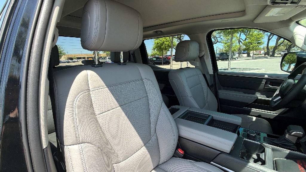 Used 2023 Toyota Tundra Limited image 39