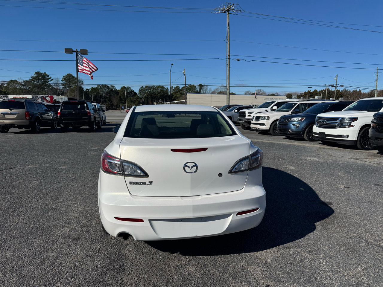 Used 2013 MAZDA MAZDA3 i SV image 6
