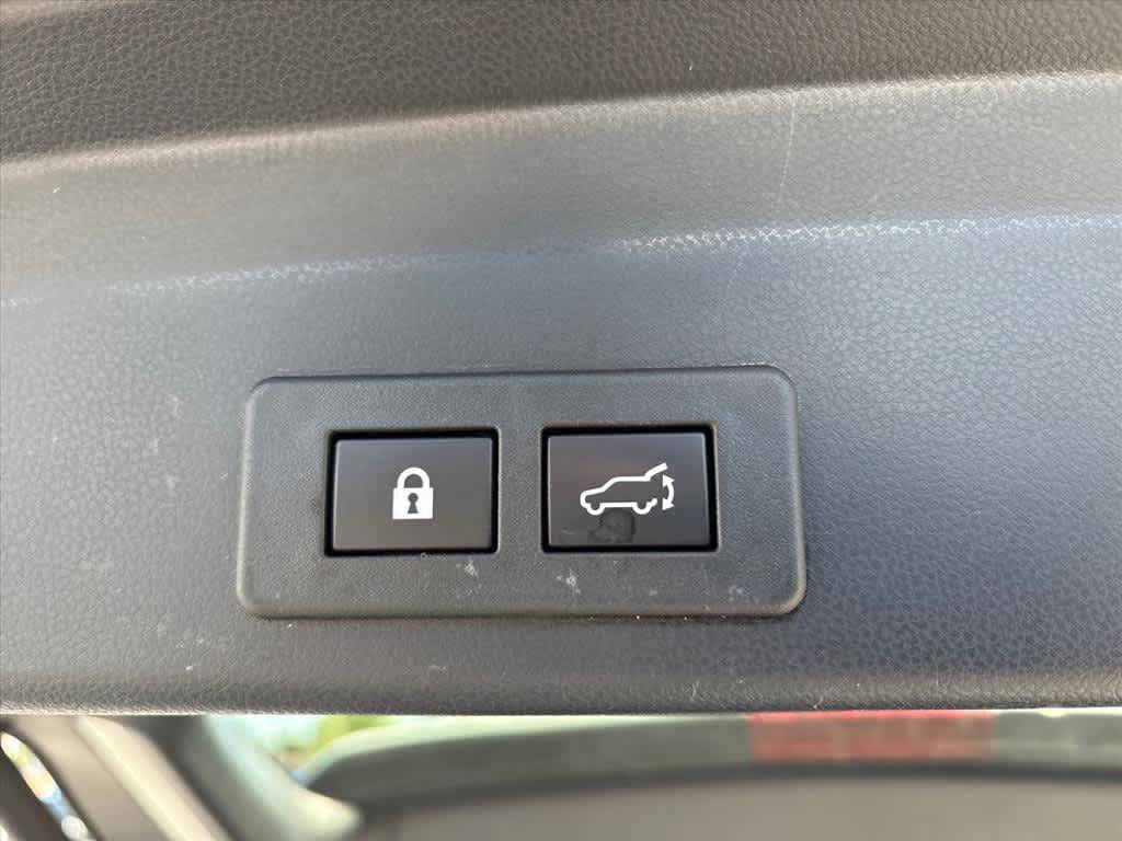 Used 2022 Subaru Ascent Limited w/ Technology Package AWD/4WD image 30