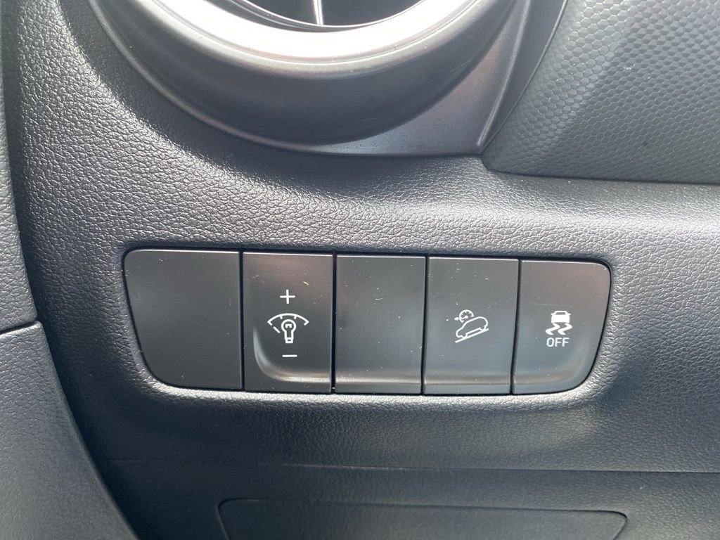 Certified 2023 Hyundai Kona SEL image 18