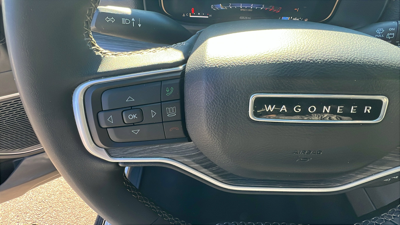 Certified 2024 Jeep Wagoneer Series III image 29