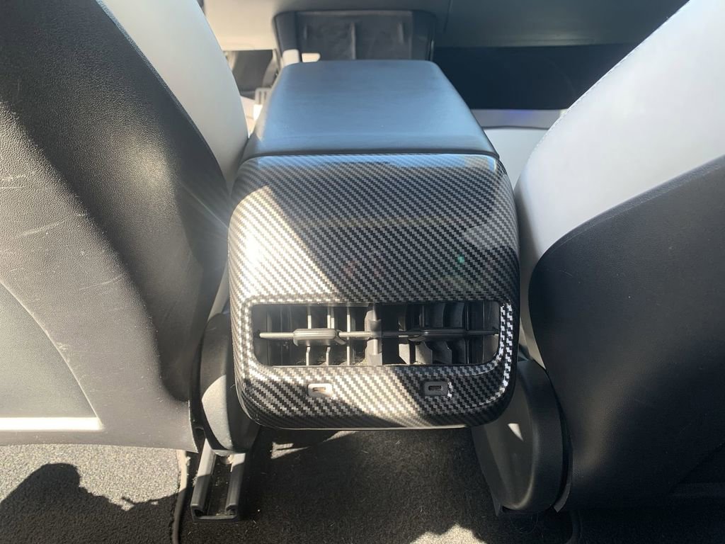 Used 2022 Tesla Model 3 Performance image 19