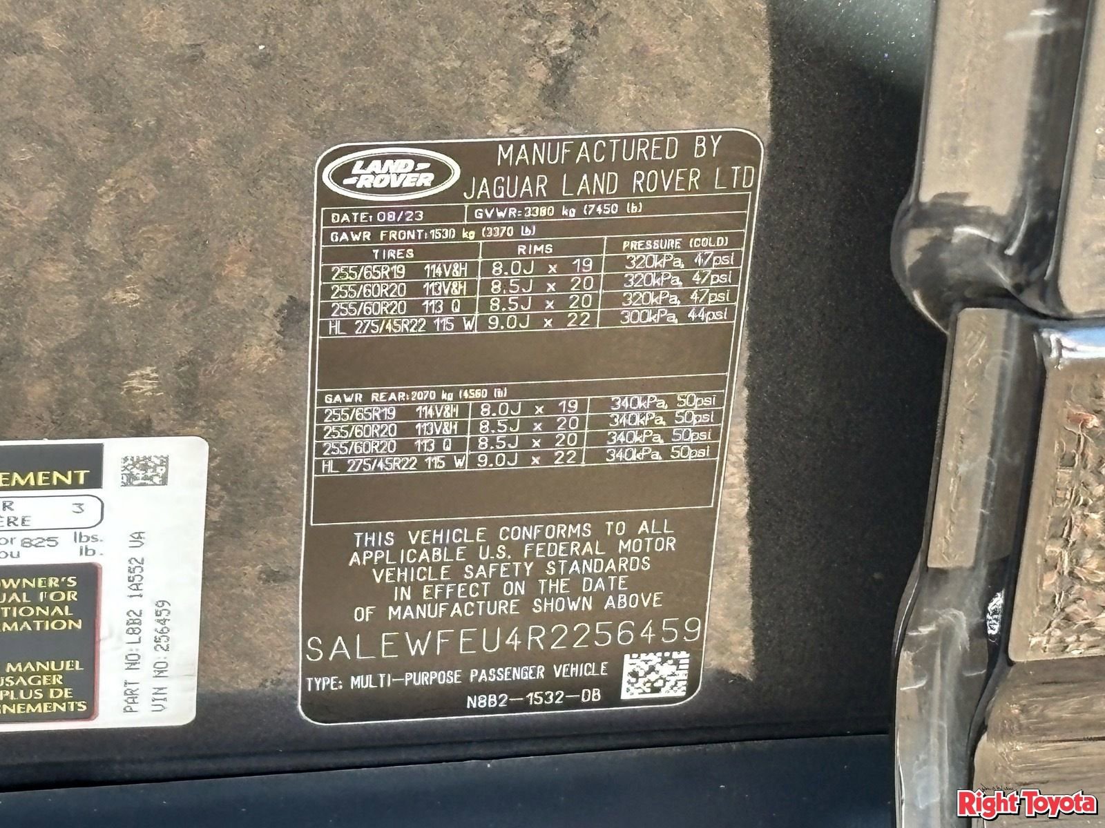 Used 2024 Land Rover Defender 130 Outbound image 30