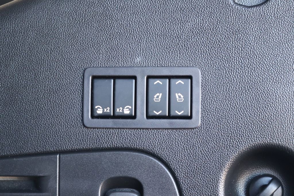 Used 2019 Cadillac Escalade Luxury image 32