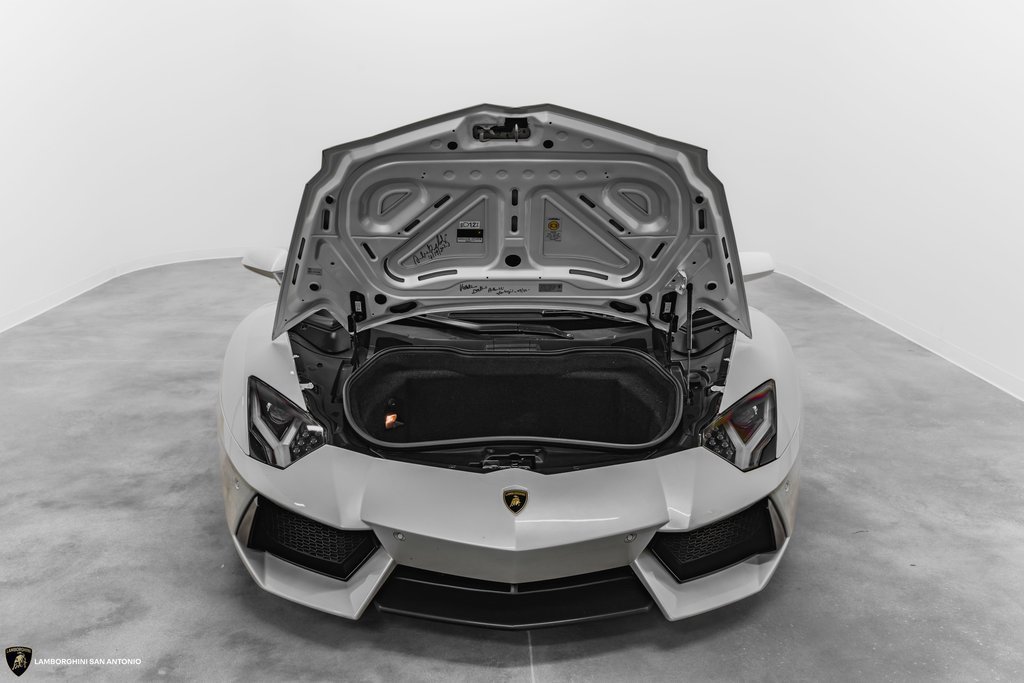 Used 2015 Lamborghini Aventador LP 700-4 image 6