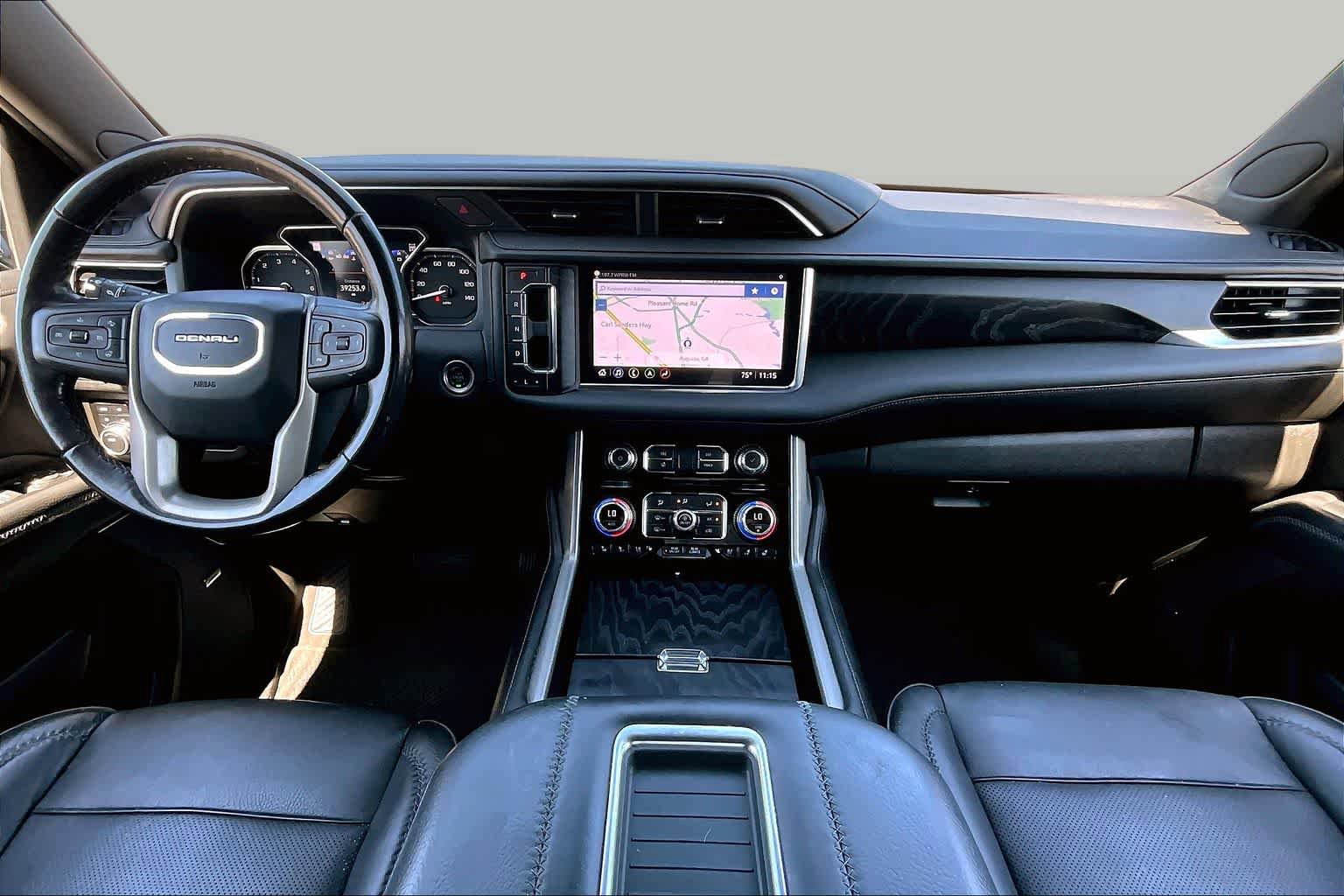 Used 2021 GMC Yukon Denali AWD/4WD image 16