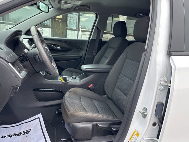Used 2023 GMC Terrain SLE image 13