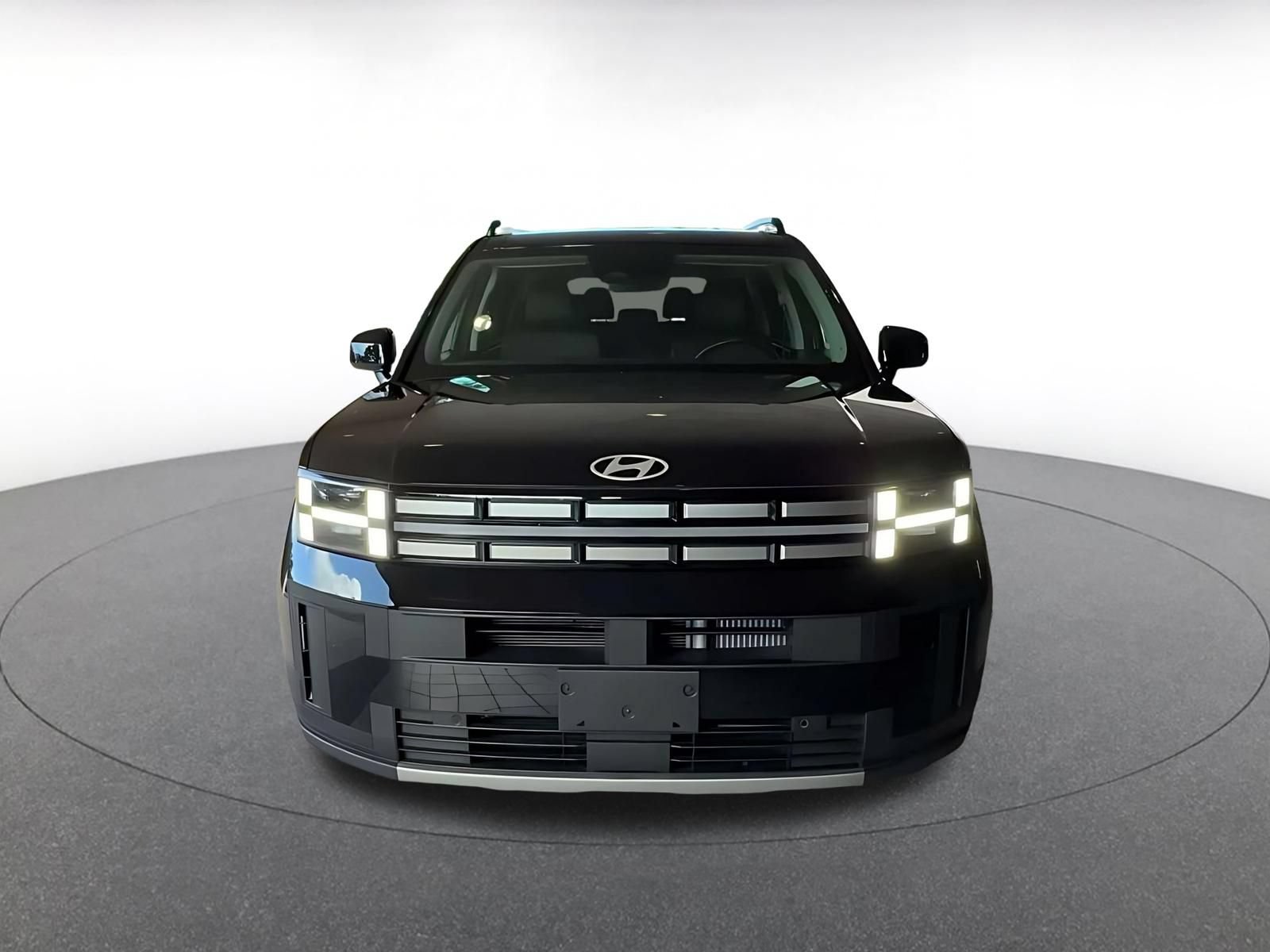 Used 2026 Hyundai Santa Fe SEL FWD image 4