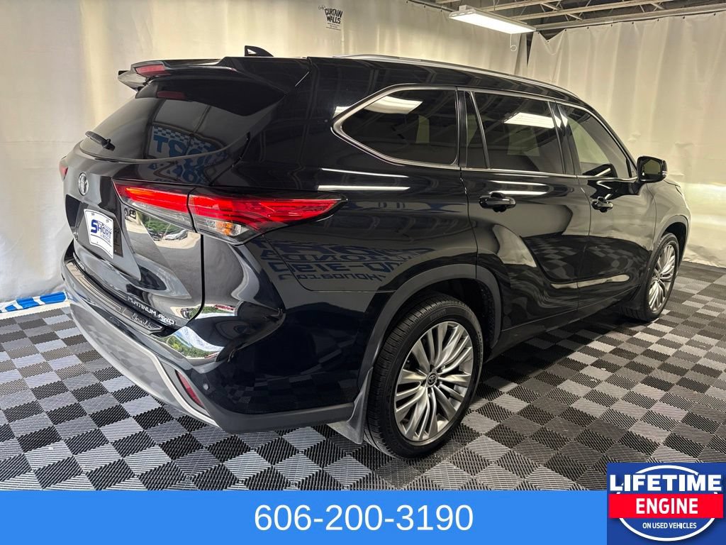Used 2022 Toyota Highlander Platinum AWD/4WD image 7