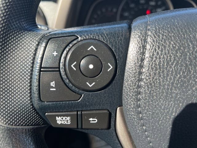Used 2015 Toyota RAV4 LE image 20