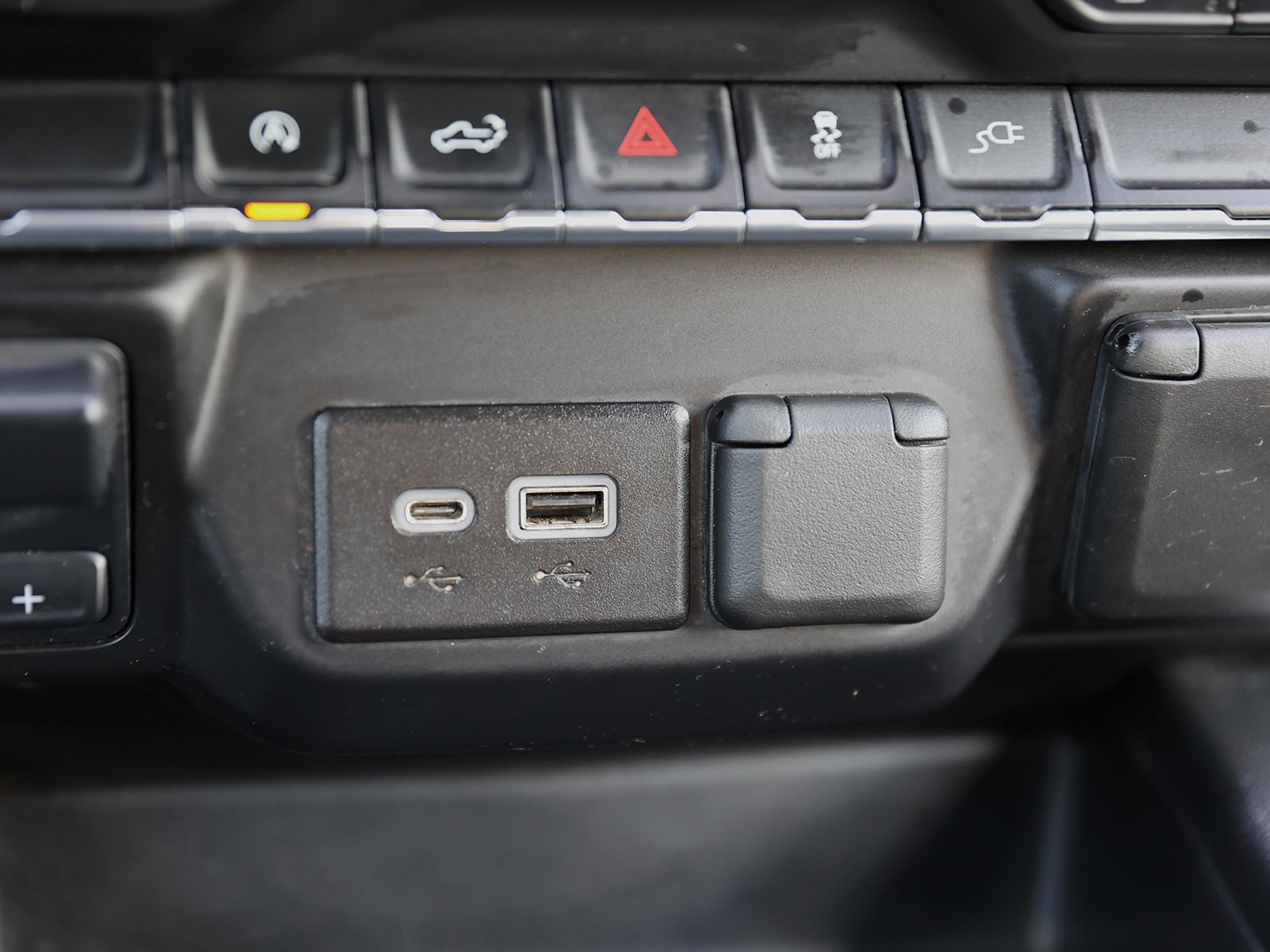 Used 2022 Chevrolet Silverado 1500 RST w/ Convenience Package II image 31