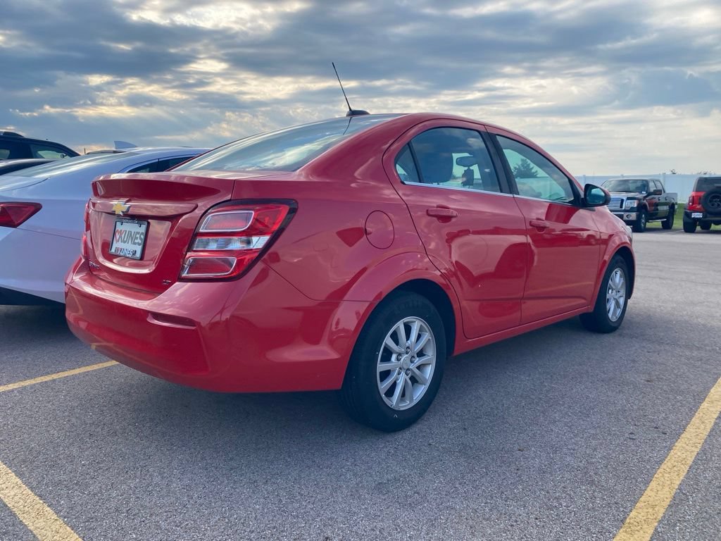 Used 2017 Chevrolet Sonic LT FWD image 9