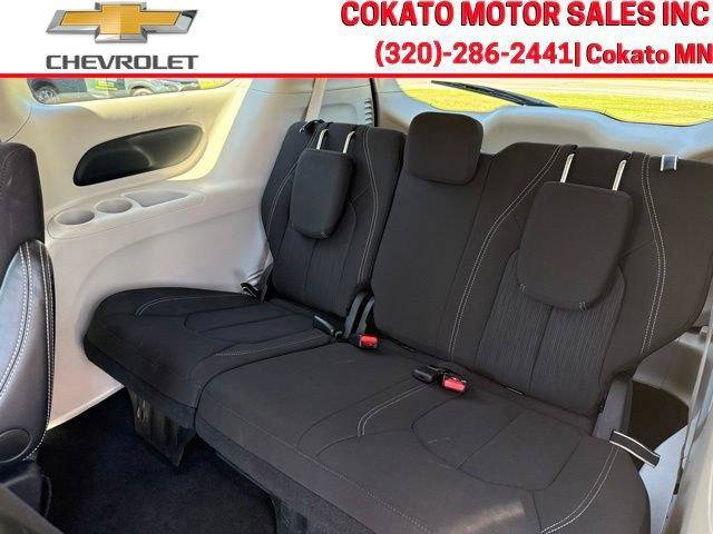 Used 2024 Chrysler Voyager LX FWD image 12