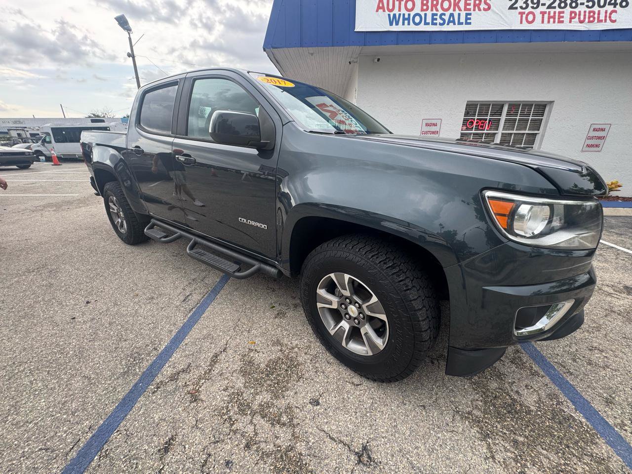 Used 2017 Chevrolet Colorado Z71 AWD/4WD image 5