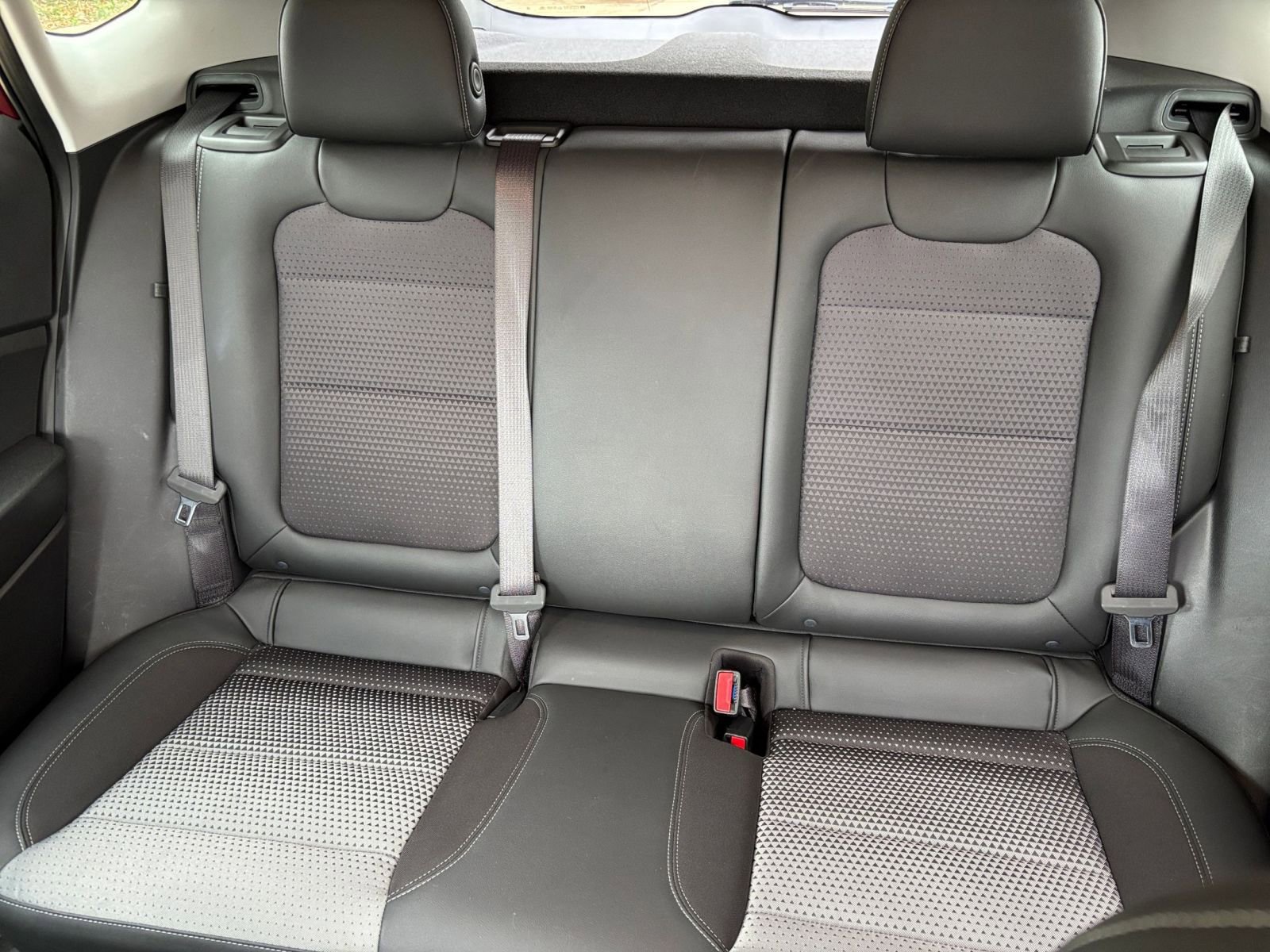 Used 2025 Chevrolet Trax LT image 41