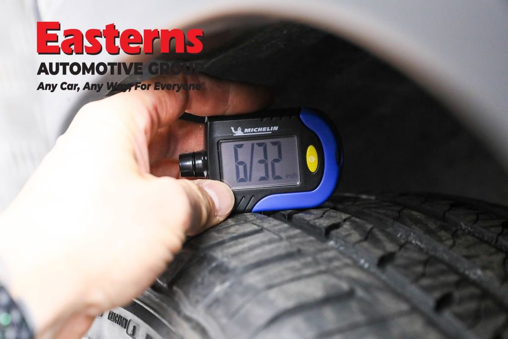 Used 2021 Jeep Cherokee Limited image 30