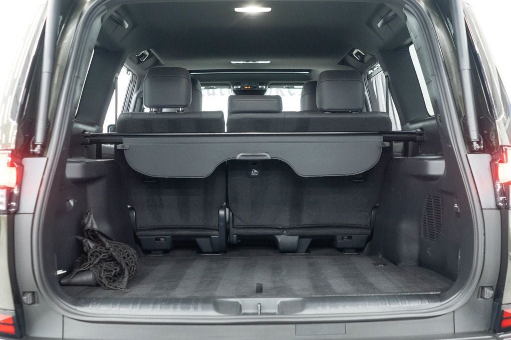 Used 2024 Lexus GX 550 AWD/4WD image 34