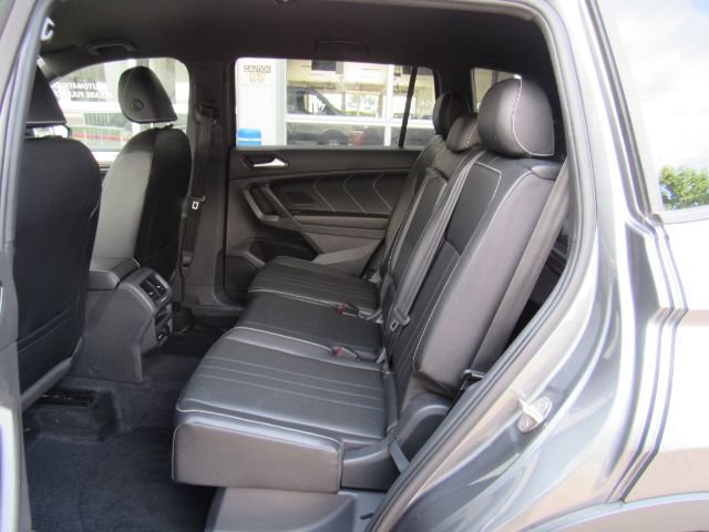 Used 2022 Volkswagen Tiguan SE R-Line FWD image 17