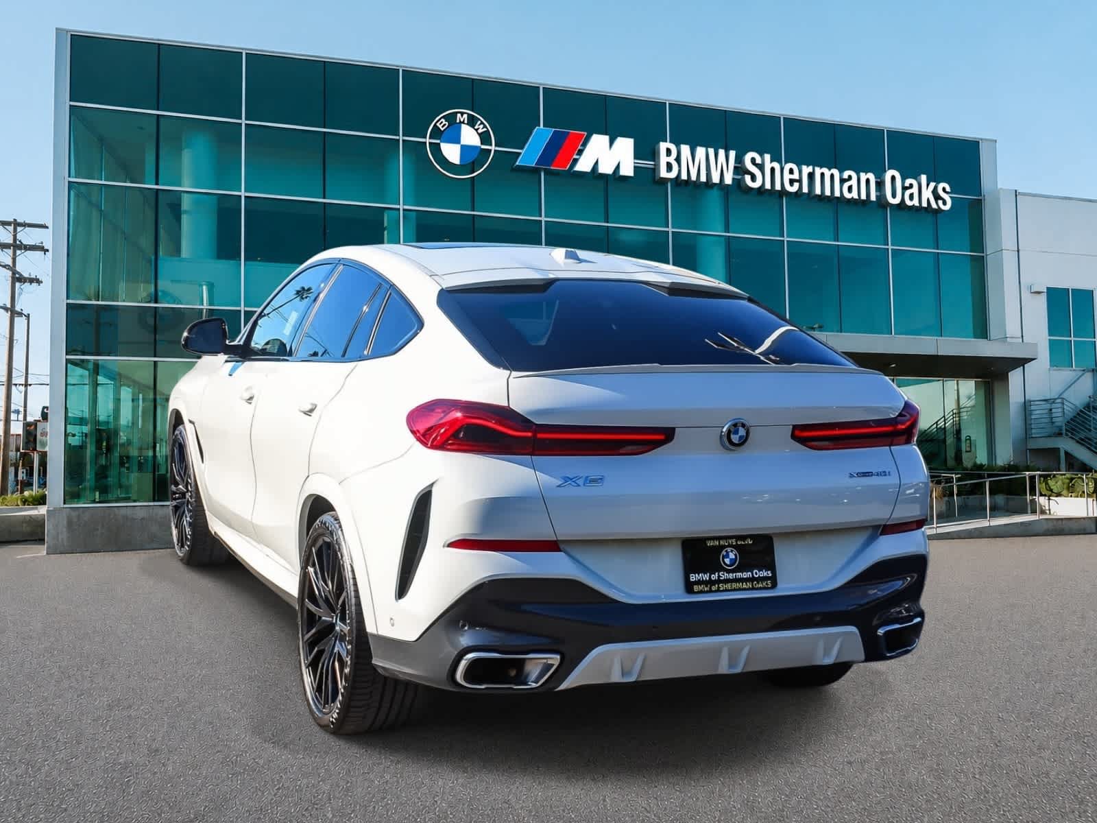 Used 2024 BMW X6 xDrive40i w/ Premium Package AWD/4WD image 6